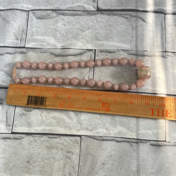 VTG 60’s lucite pink hand painted flower hidden clasp 17” - Picture 6 of 8